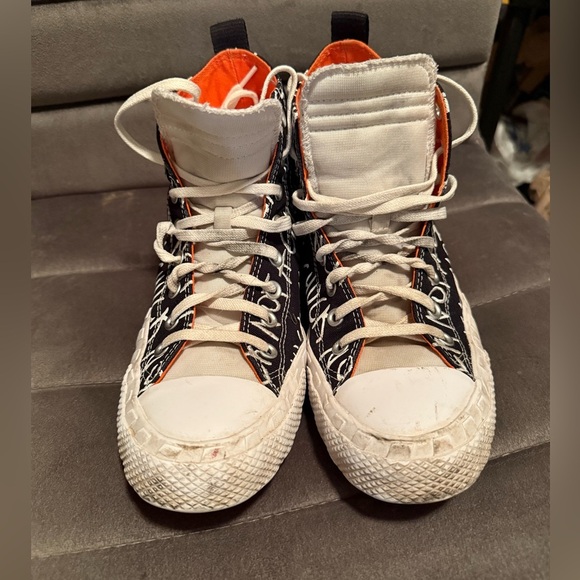 Men’s Chuck Taylor High Top Converse Size 8 - Picture 2 of 6